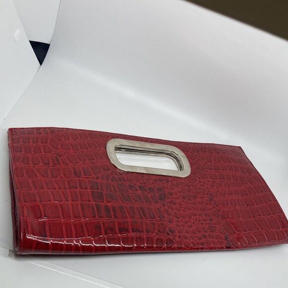 Red Maroon Crocodile Print Clutch - Picture 8 of 10